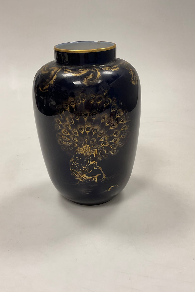 Tidlig Royal Copenhagen Art Nouveau Vase med Påfugl i guld og Blå