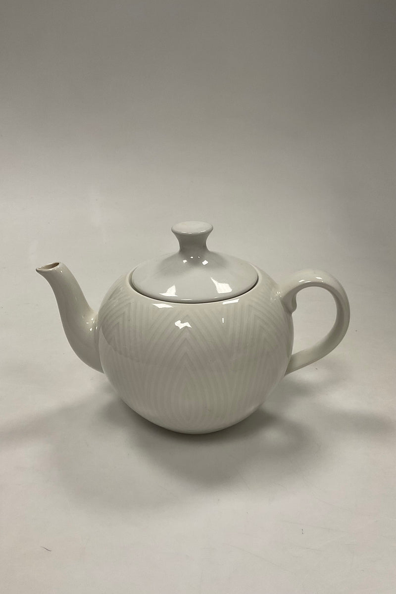 Royal Copenhagen Salto Hvidt stel Thekande.  Måler 21,5cm / 8.46 inch