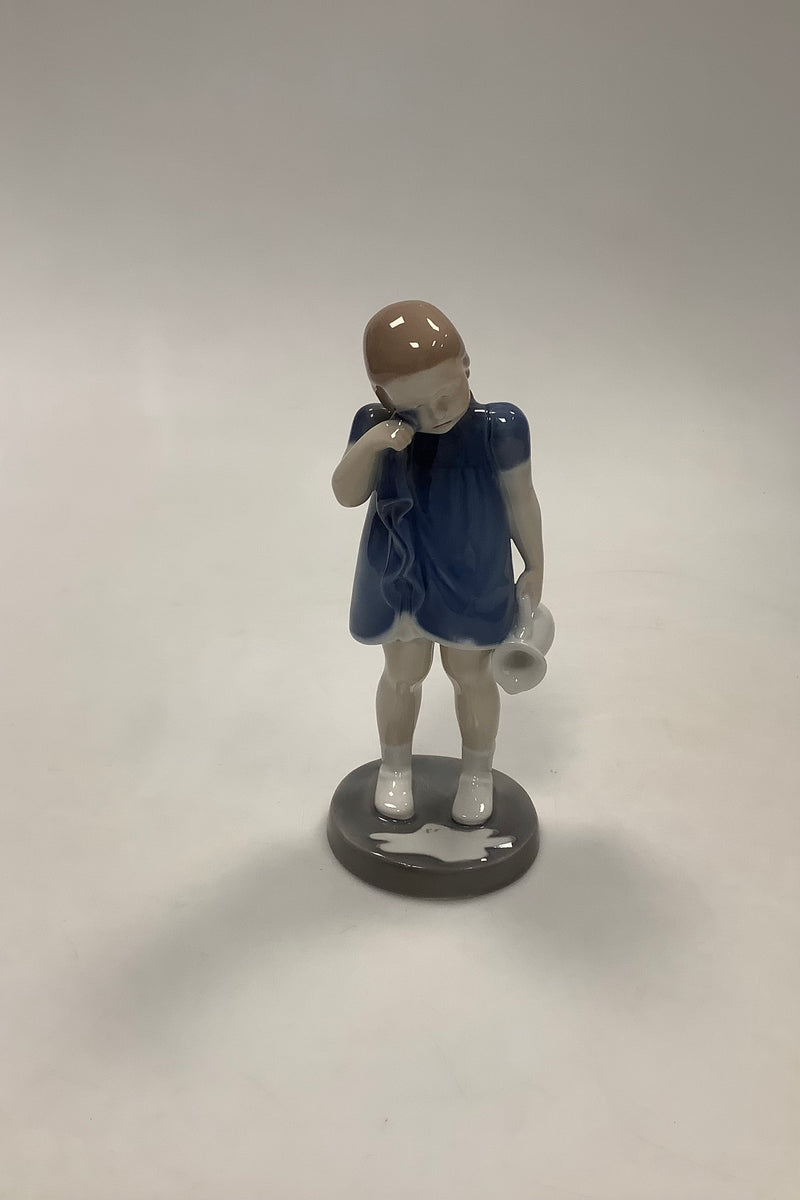 Royal Copenhagen B&G 2246 Figure Spilled Milk No 466