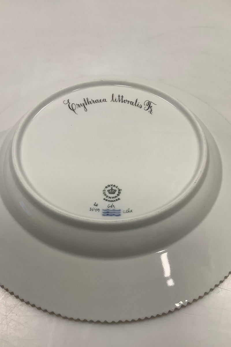 Royal Copenhagen Flora Danica Dinner Plate No. 20 / 3549