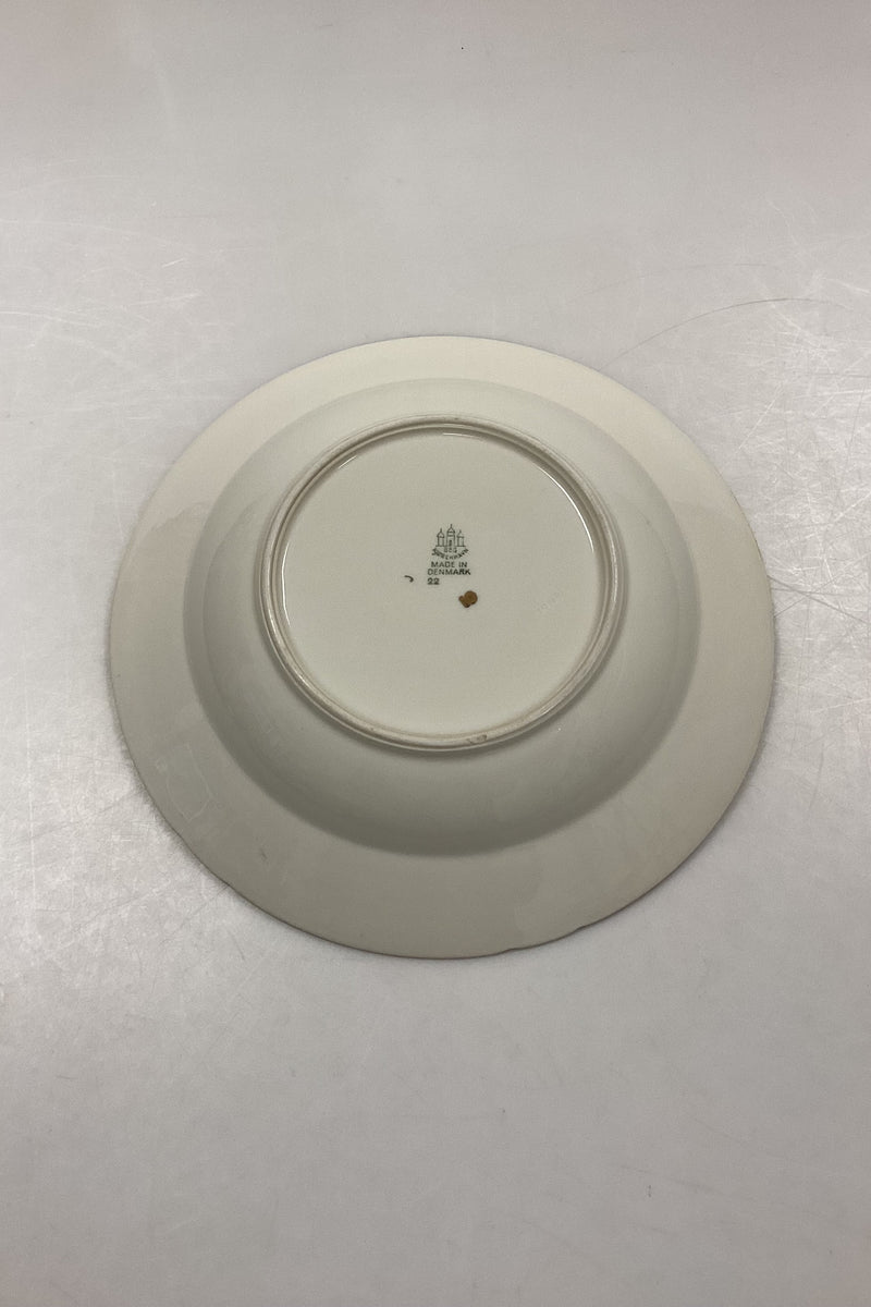 Bing and Grondahl Saxon Flower, Cream Deep Plate No. 22