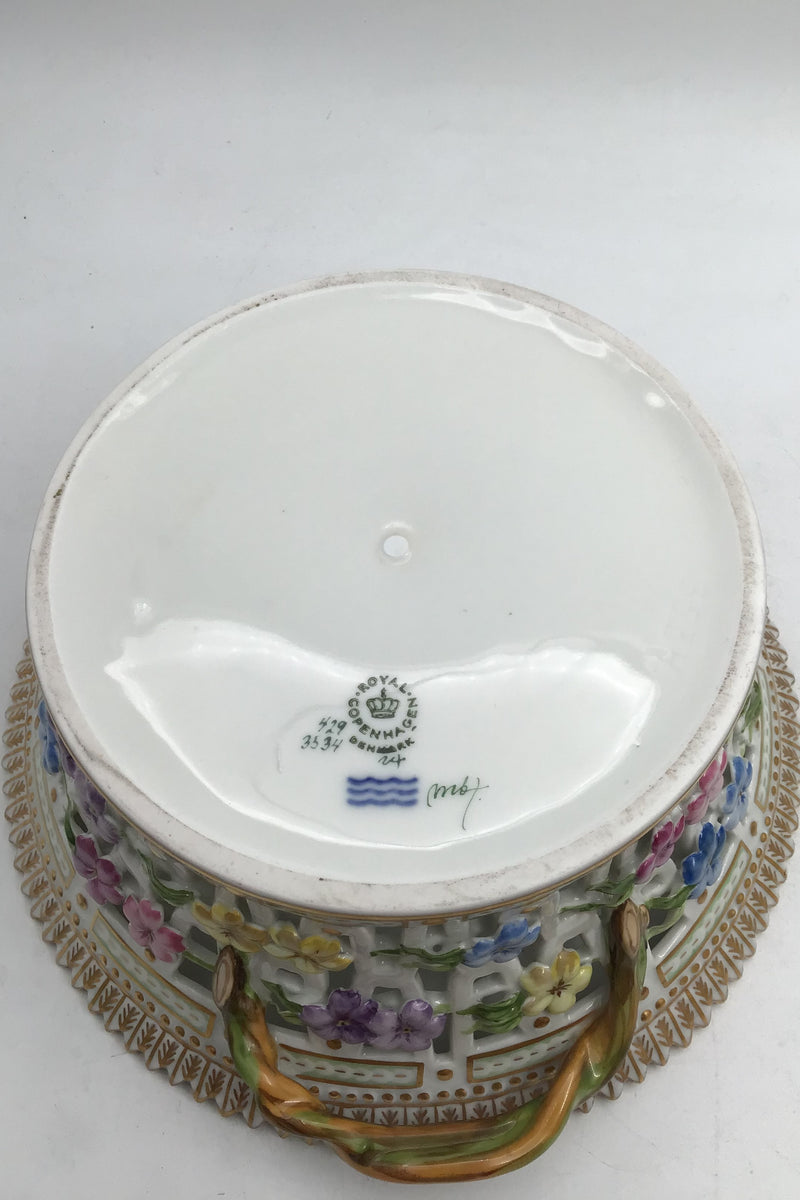 Royal Copenhagen Flora Danica Round Fruit Bowl No. 429/3534 (Rosehip)