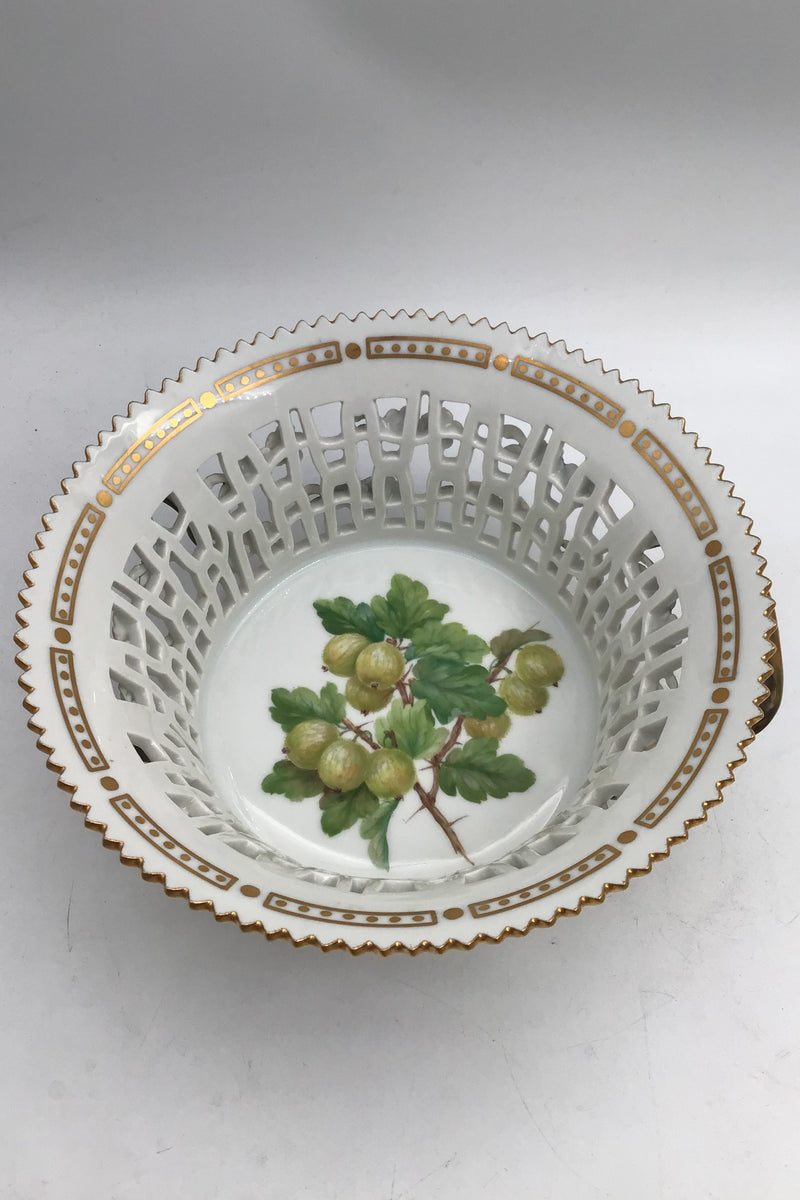 Royal Copenhagen Flora Danica Round Fruit Bowl No. 429/3534 (Gooseberry)