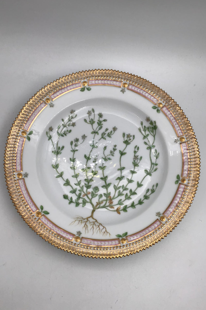 Early Royal Copenhagen Flora Danica Dining Plate No. 20 / 3549