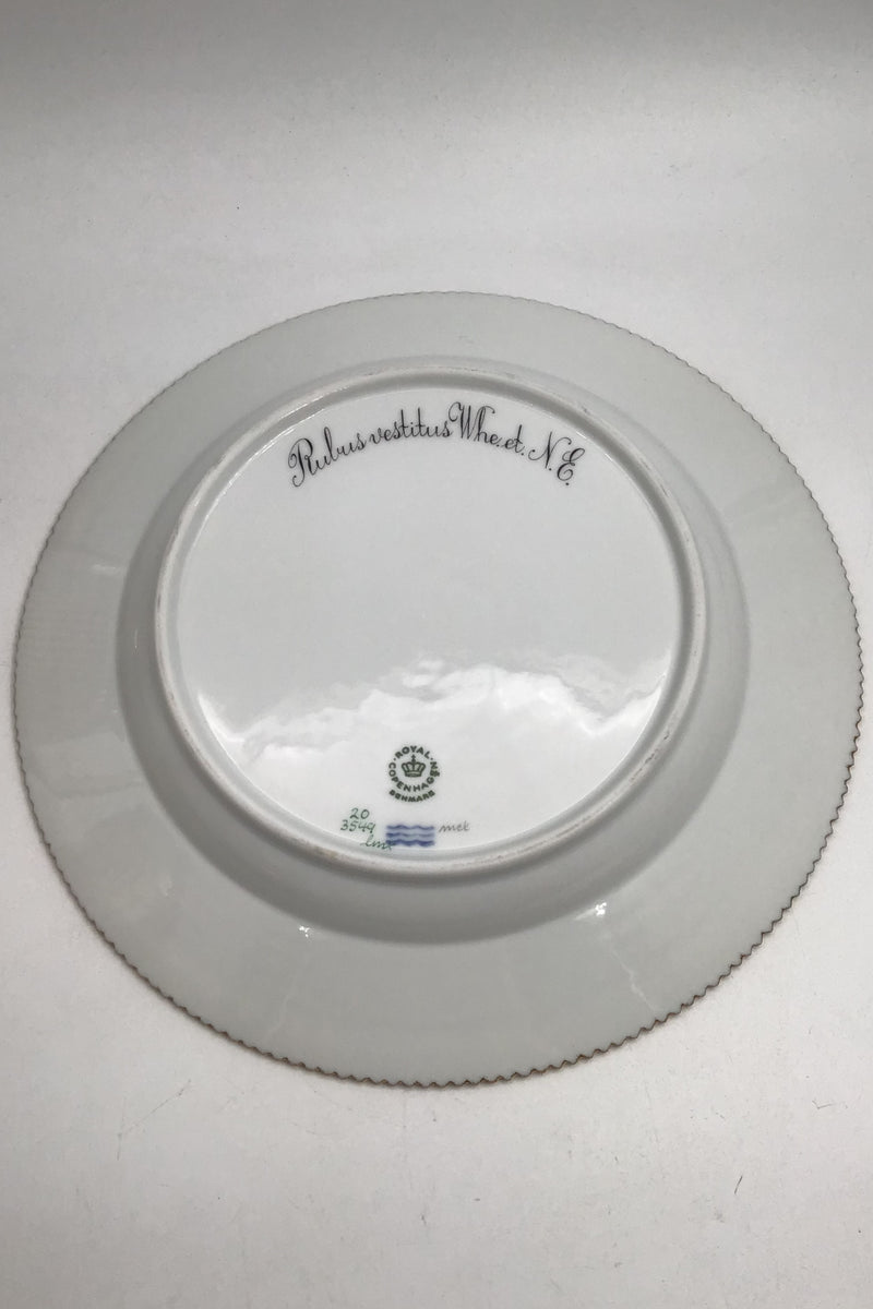 Royal Copenhagen Flora Danica Dinner Plate No. 20 / 3549