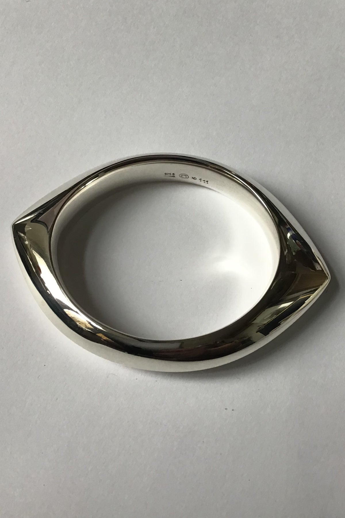 Georg Jensen Sterling Silver Bangle No 111 ナナ・ディッツェル