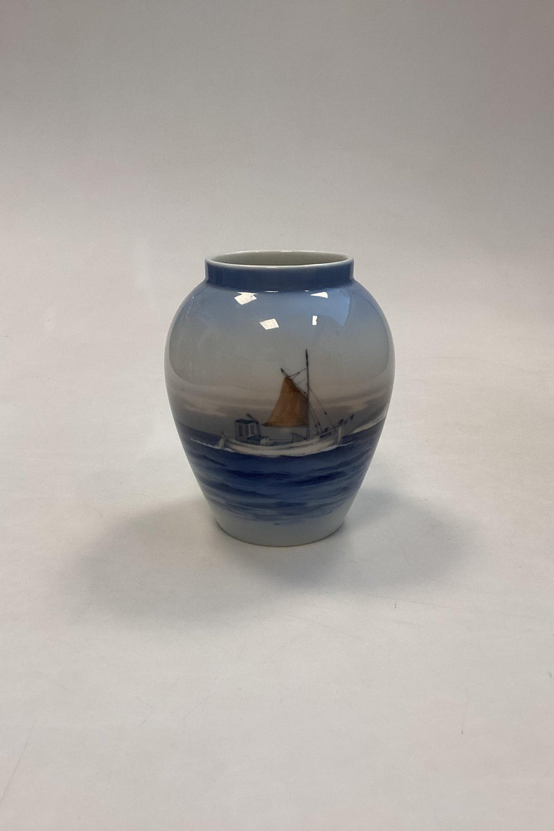 Lyngby Porcelæn Vase med Fiskekutter No. 74-2 - Danam Antik