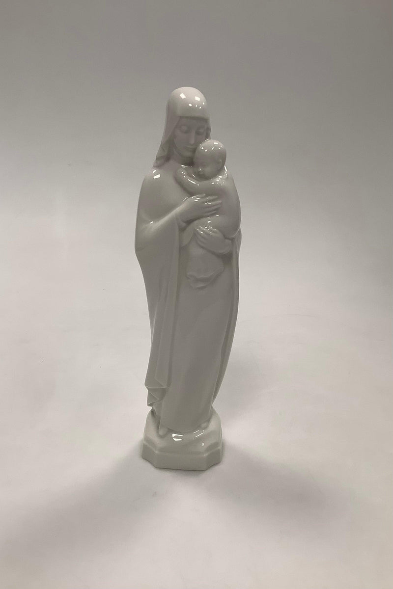 Royal Copenhagen Blanc de Chine Madonna med barn No 3658 - Danam Antik