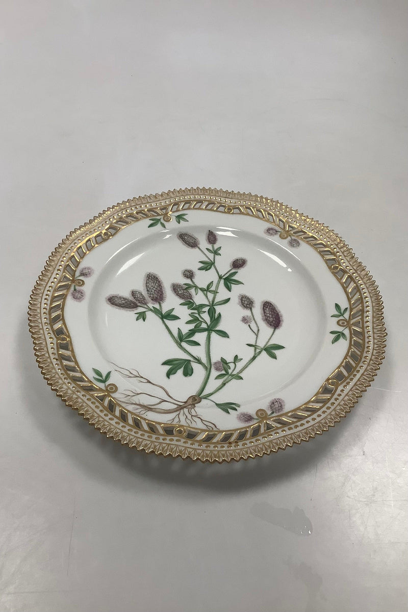 Royal Copenhagen Flora Danica Frokosttallerken No 20/3554 med gennembrudt kant - Danam Antik