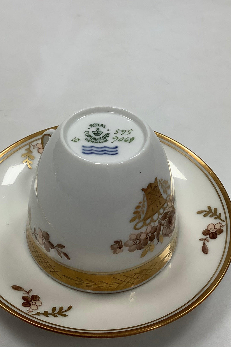 Royal Copenhagen Guldkurv Kaffekop og Underkop No 9069 - Danam Antik