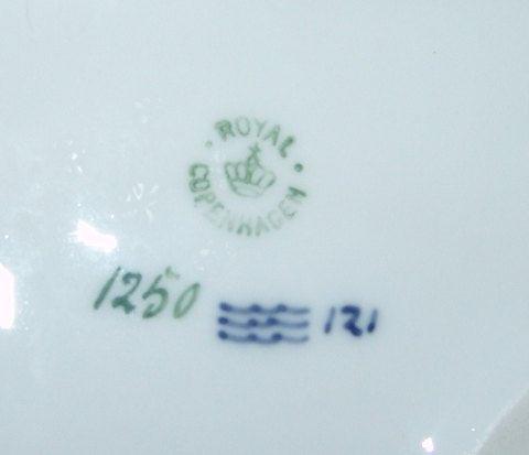 Royal Copenhagen Figur Liggende Isbjørn No 1250 - Danam Antik