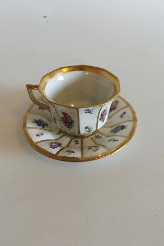 Royal Copenhagen Henriette Dukkekopper med underkop No 8519 - Danam Antik