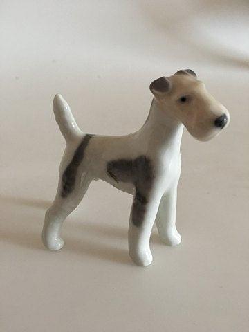 Royal Copenhagen Figur Ruhåret Fox Terrier No 3170 - Danam Antik