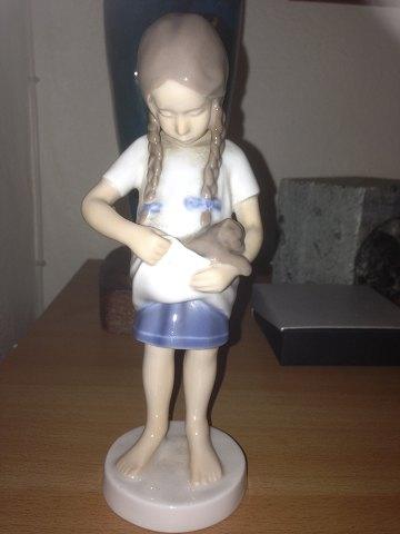 2024 Vintage Bing & Grondahl Else Little Girl Figurine