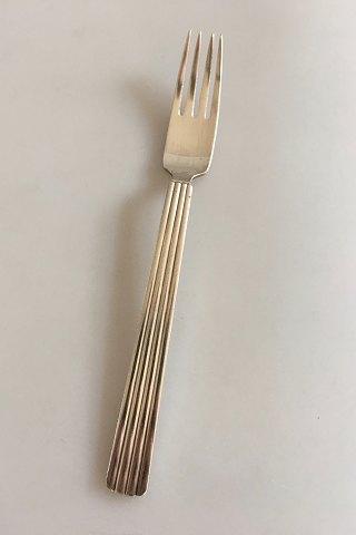 Georg Jensen Sterling Sølv 'Bernadotte' Frokostgaffel No 022 - Danam Antik