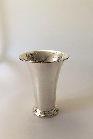 Georg Jensen Sølv Hammerslået Vase fra 1929 - Danam Antik