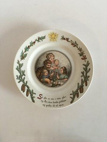 Royal Copenhagen Peters Jul Tallerken Motiv No 6 - Danam Antik