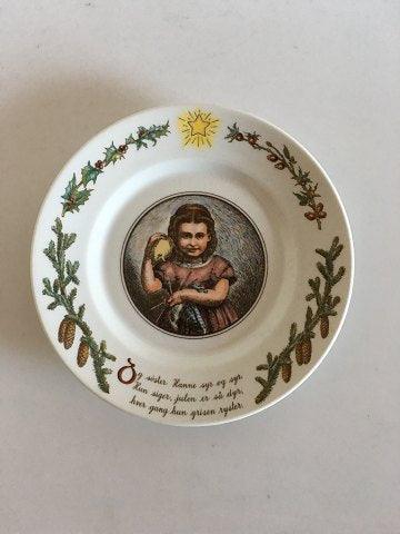 Royal Copenhagen Peters Jul Tallerken Motiv no. 3. - Danam Antik