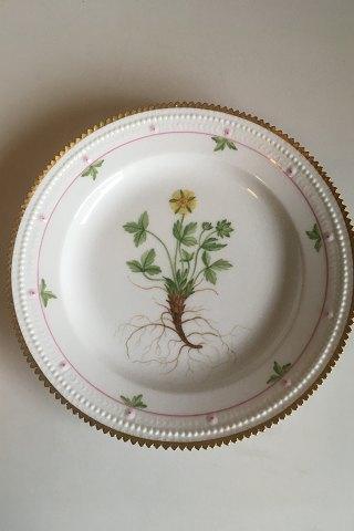 Royal Copenhagen Flora Danica Frokosttallerken No 735/3550 - Danam Antik