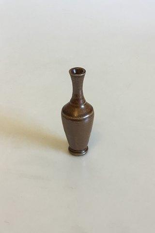 Höganäs Miniature stentøjsvase med lustreglasur - Danam Antik