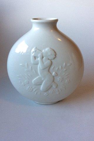 Royal Copenhagen Blanc de Chine vase af Hans Henrik Hansen af Ung Nøgen pige no. 4117 - Danam Antik