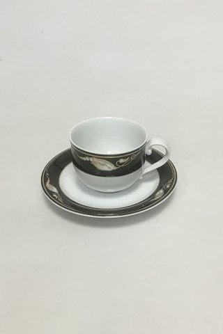 Royal Copenhagen Magnolia,Kaffekop med underkop No 072/073 - Danam Antik