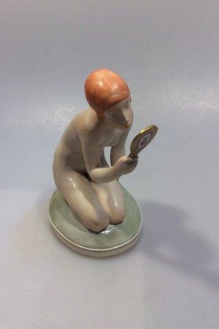 Royal Copenhagen Figur af pige med spejl No 1244. Designet af Gerhard Henning - Danam Antik