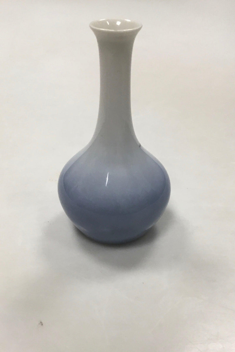 Bing og Grøndahl Art Nouveau vase med blomst no 230 / 5143 - Danam Antik