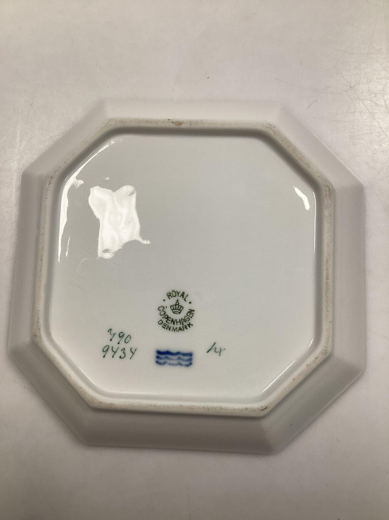 Royal Copenhagen Dybbøl Skål No 9434 - Danam Antik