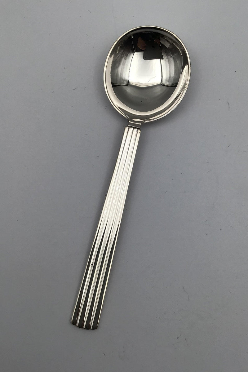 Georg Jensen Sterling Sølv Bernadotte Suppeske, rund, lille No. 52 - Danam Antik