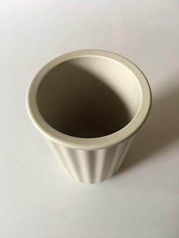 Aluminia Hvid Rillet Vase. - Danam Antik