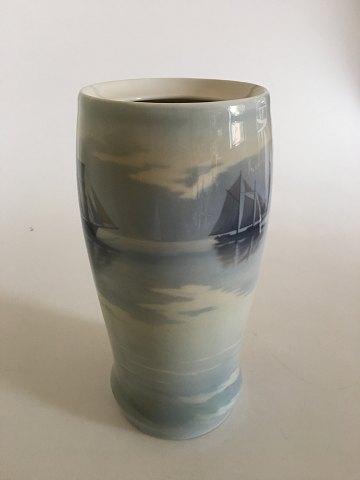 Bing & Grøndahl Art Nouveau Vase med Sejlbådsmotiv No. 4121/95 - Danam Antik