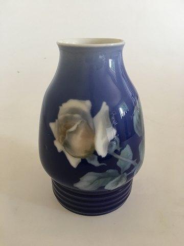 Bing & Grøndahl Art Nouveau Vase No 82/66 - Danam Antik