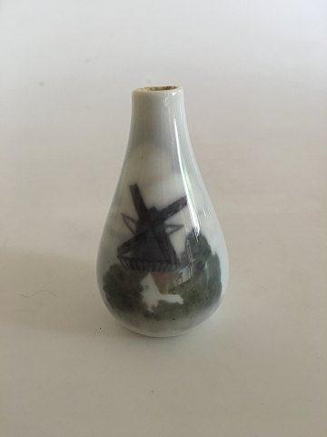 Bing & Grøndahl miniature Vase No 155 - Danam Antik