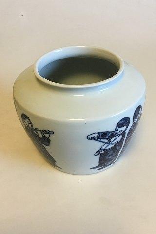 Bing & Grøndahl Porcelænsvase med tre musikanter No 10405/649 - Danam Antik