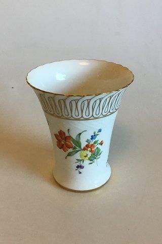 Bing & Grøndahl Saksisk Blomst, Hvid Vase No 186 - Danam Antik