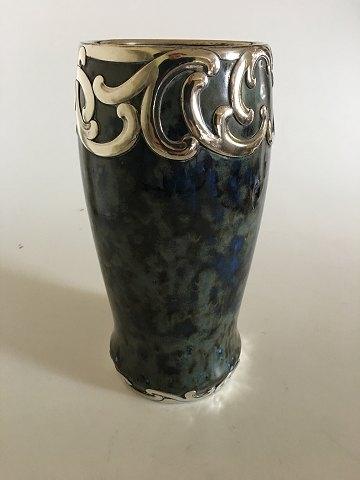 Bing & Grøndahl Unika Vase med Sølv Montering af Lotte Lindahl fra 1913 i løbeglasur - Danam Antik