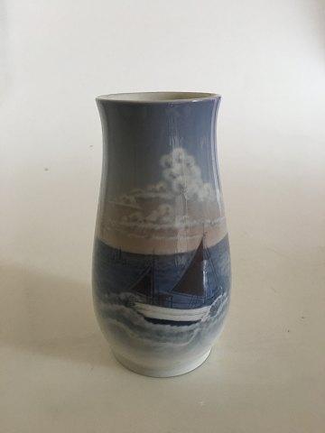 Bing & Grøndahl Vase med Skib No 1302/6211 - Danam Antik