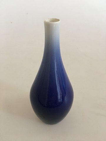 Bing og Grøndahl Art Nouveau Vase Unika No 8/8901 relief - Danam Antik