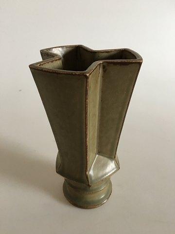 Bing og Grøndahl Lisa Enquist Stentøjs Vase No 5818 - Danam Antik