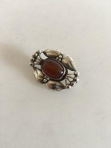 Georg Jensen Sølv Broche No 80 prydet med en Ravsten - Danam Antik