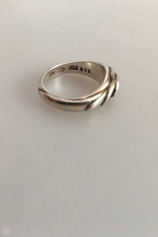 Georg Jensen Sterling Sølv Ring No 362 prydet med rød sten. - Danam Antik