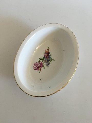 Royal Copenhagen Let Saksisk Blomst Oval Skål No 9200 - Danam Antik