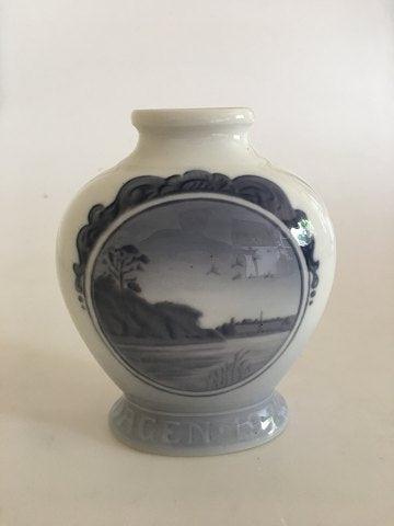 Royal Copenhagen 1922 Rundskue Vase - Danam Antik