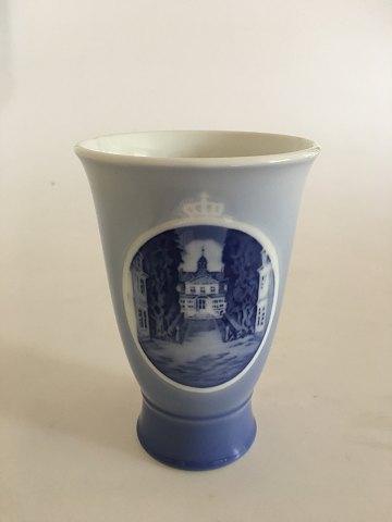 Royal Copenhagen 1937 Rundskuedagen Vase - Danam Antik