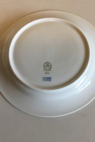 Royal Copenhagen Alev Siesbye, Hvid/Leda Kagetallerken No 617 - Danam Antik