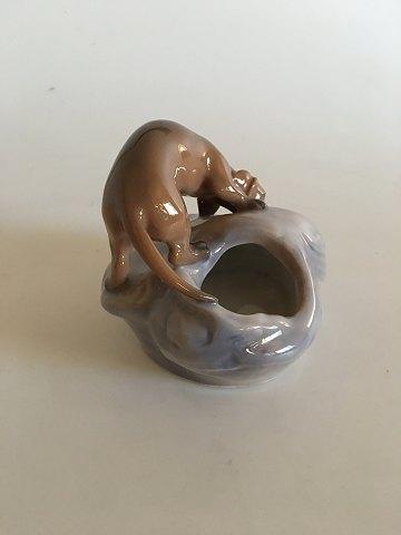 Royal Copenhagen Art Nouveau Hund på høj No skål 693. Måler 11cm høj, perfekt stand og 1st sortering - Danam Antik