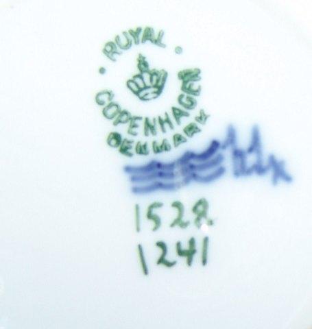 Royal Copenhagen Art Nouveau Lågvase No 1528/1241 - Danam Antik