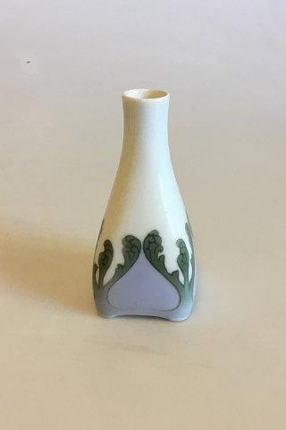 Royal Copenhagen Art Nouveau Lille vase No 264/154 PMN - Danam Antik