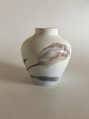 Royal Copenhagen Art Nouveau Vase 201/902 - Danam Antik